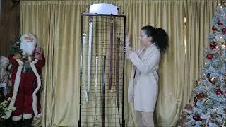 Черная металлическая витрина