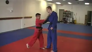 Shoulder Grab (White Stripe)