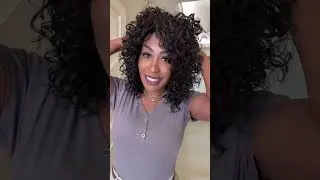 Cachos Incriv Apresento a Wig Bio Yasmin &ndash; uma explos&atilde;o de cachos maravilhosos