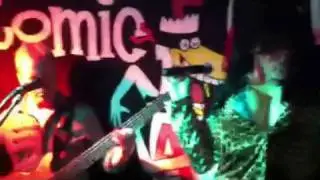 Atomic Chicken - Amy Winehouse Valerie