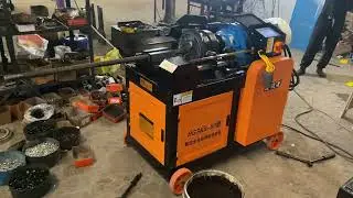Automatic reinforcing bar thread rolling machine rib-stripping and thread rolling