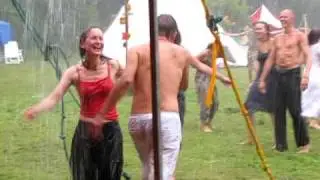 Open Up festival 2009 dancing in the rain