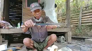 PENGETESAN GOLOK PANJANG 60CM KEBAMBU