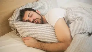 Is it OK to sleep with a plush toy?