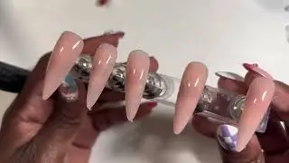 Beetles Gel Nail Tips Clear | Stiletto Medium | Almond Nail Press Ons