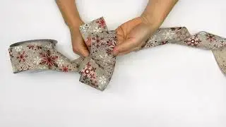 Sparkling Red Snowflakes (Item # 56151807 )