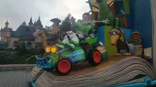 3pm 10 Jan 2017 Rachel & Jemima Barney Aldred Hazeldine Fielding Disneyland Paris Holiday Parade