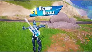 Taking Victory Royale with only 2 kills!!! With the new XMAS Skin 2025!!!!!