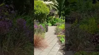 Herronswood Botanical Gardens - Kingston , WA. #pnwgardening #pnw #summergarden #summerflowers