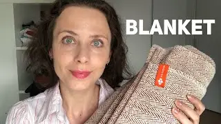 Halfmoon yoga blanket