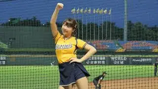 ★QunQunのド定番【台湾チア】峮峮ちゅんちゅん俺🉐