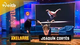 Joaquín Cortés enseña a Valeria Ros a hacer la postura del águila flamenca