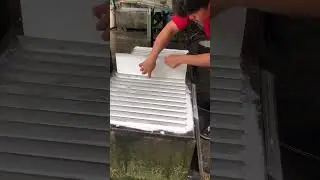 Sweep away the foam and insert the protective sheet. #rubber #shorts