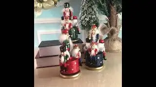 4 NUTCRACKERS - 20 CM - SPINS WITH MUSIC