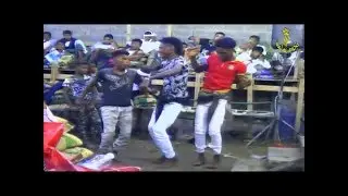 أتت هند تشكو إلى أمها  أداء الفنان محمد الجاوي من أفراح آل شنيني بيت الفقيه