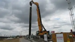 Soeren66 - Bagger ETEC 880 beim ziehen einer Spezialspundwand
