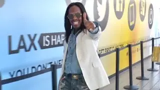 Earth, Wind & Fire Bassist Verdine White Looking Slick At LAX