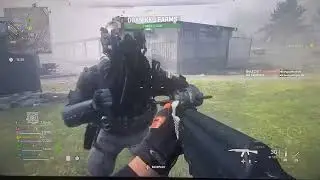 Bro trash talks after dying and screams into the mic🤣