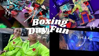 Boxing Day Vlog: Hot Pot, Movies & Grinch PJs 🎬🥟