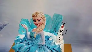 Frozen Elsa Cake for a cute little one's 8