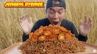 MIE NYEMEK PEDAS DENGAN RENDANG JENGKOL 