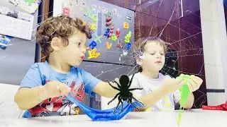 Kids Enjoy Playing Spooky Slime | Grocery Shopping with Mommy