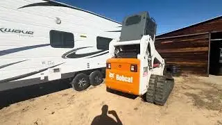 Мини-погрузчик Bobcat T300 2010 года выпуска. Проблемы с датчиком давления масла. Датчик давления...