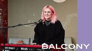 Grace Davies - “Invisible” [BALCONY]
