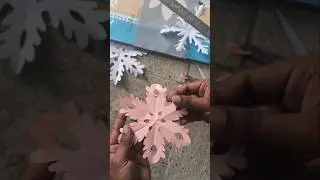 Paper Snowflake #diy #craft #paper #art #snow #homemadepapercraft