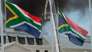 Huge fire destroys South African parliament building in Cape Town &bull; FRANCE 24 English