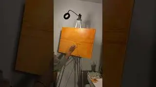 The beginning phases of an oil painting aren't very beautiful.🎨