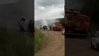 Fusca pega fogo em estrada rural de Jandaia do Sul