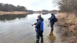 Ризикнули вийти на риболовлю в грудні... і ось що нас там чекало!