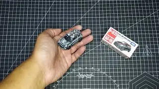 Quick Review Diecast Tomica Mini John Cooper Works painted in anime style