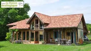 Restauration en terre-paille d'une maison &agrave; colombage