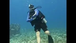 Scuba MUSA - Cancun, MX October 2023.  Dive Master Gabby with Actividades Acuáticas.