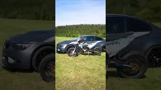 Supermoto or BMW ?😏  #bmw #bmwe92 #bmwe92m3 #bmwm3 #ktm #supermoto #bike