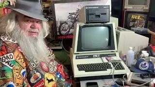Commodore PET 4032: Работает ли этот старый компьютер с дисководромом стандарта IEEE? - Эпизод 3663