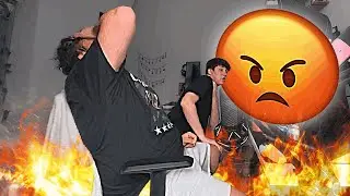 UKRADL JSEM BEDAKADOMOVI PENIZE.. (PRANK)