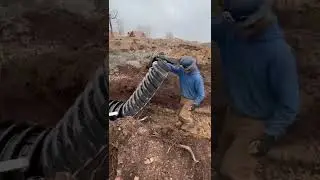 Installing drain field ADS brand chambers for septic system. Super easy #septictanktv #excavation
