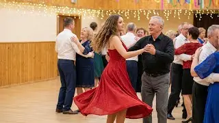 Czerwona Wstążka &ndash; Viola 💃🕺 Czas na taniec, uśmiech i prawdziwy weekendowy klimat.