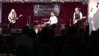 Black Velvet - Sarah Smith Trio (LIVE)