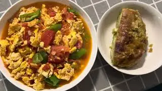 Quick & Easy Tomato Chili Eggs