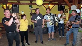 Kvintet Slučajni muzikanti - Večer na Robleku (v živo)
