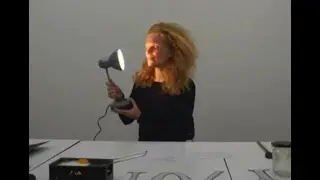 Gisela Hochuli - In Strange Hands II, 2022, live performance