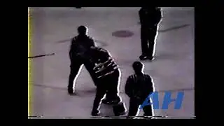 WHL Mar. 13, 1988 Trevor Sim,SEA v Scott Farrell,SPO Seattle Thunderbirds Spokane Chiefs