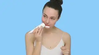 Routines & How To's | Sugar Strawberry Exfoliating Face Wash