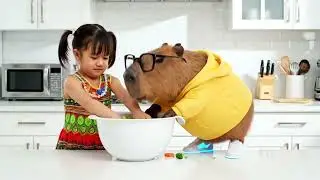 Little An&rsquo;s Cooking Show with Capybara 🤣 #Shorts