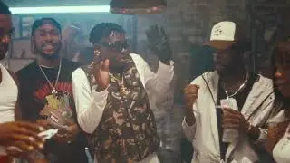 Toy&eacute; Paper (Official Video)