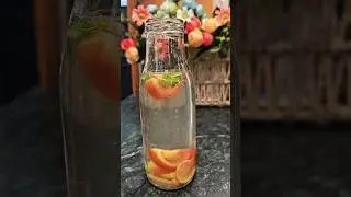 Detox to Glow🍅🍋🫚 #tomato #mint #lemon #ginger #vitaminc  #fitness #detox #youtubeshorts #viral